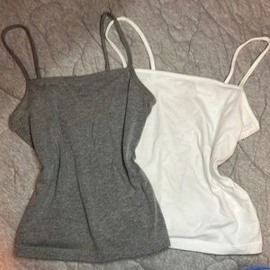 Bundle of 2 tank tops